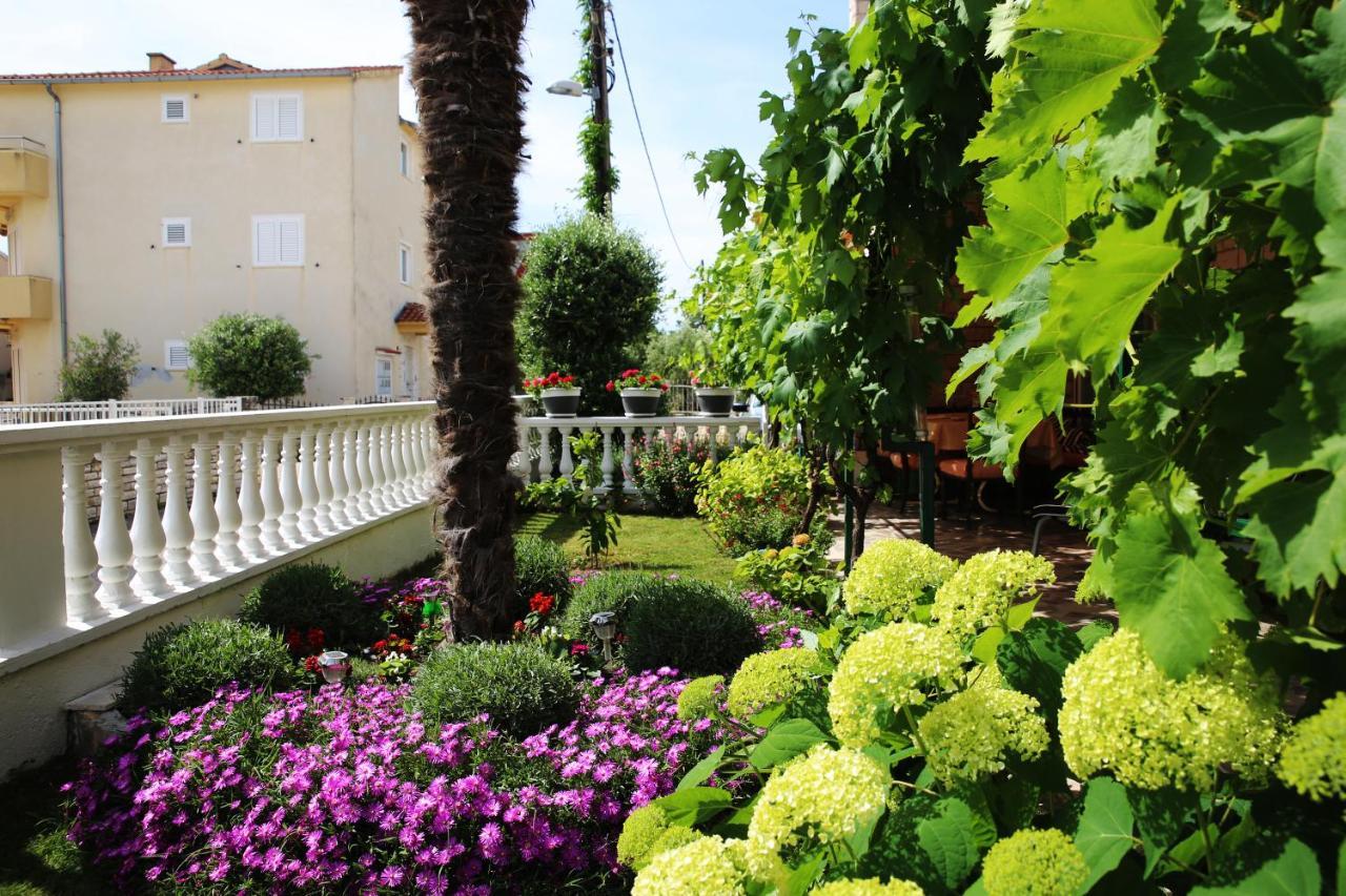 Apartments Rino Vodice Esterno foto