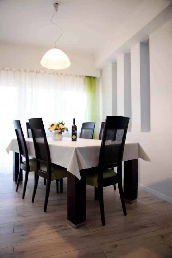 Apartments Rino Vodice Esterno foto
