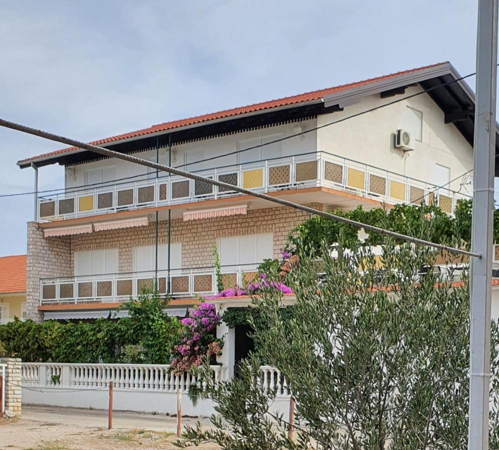 Apartments Rino Vodice Esterno foto