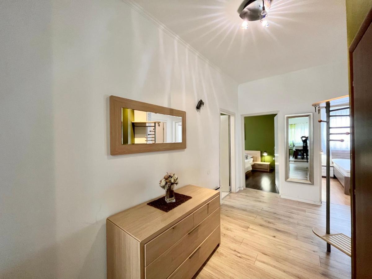 Apartments Rino Vodice Esterno foto