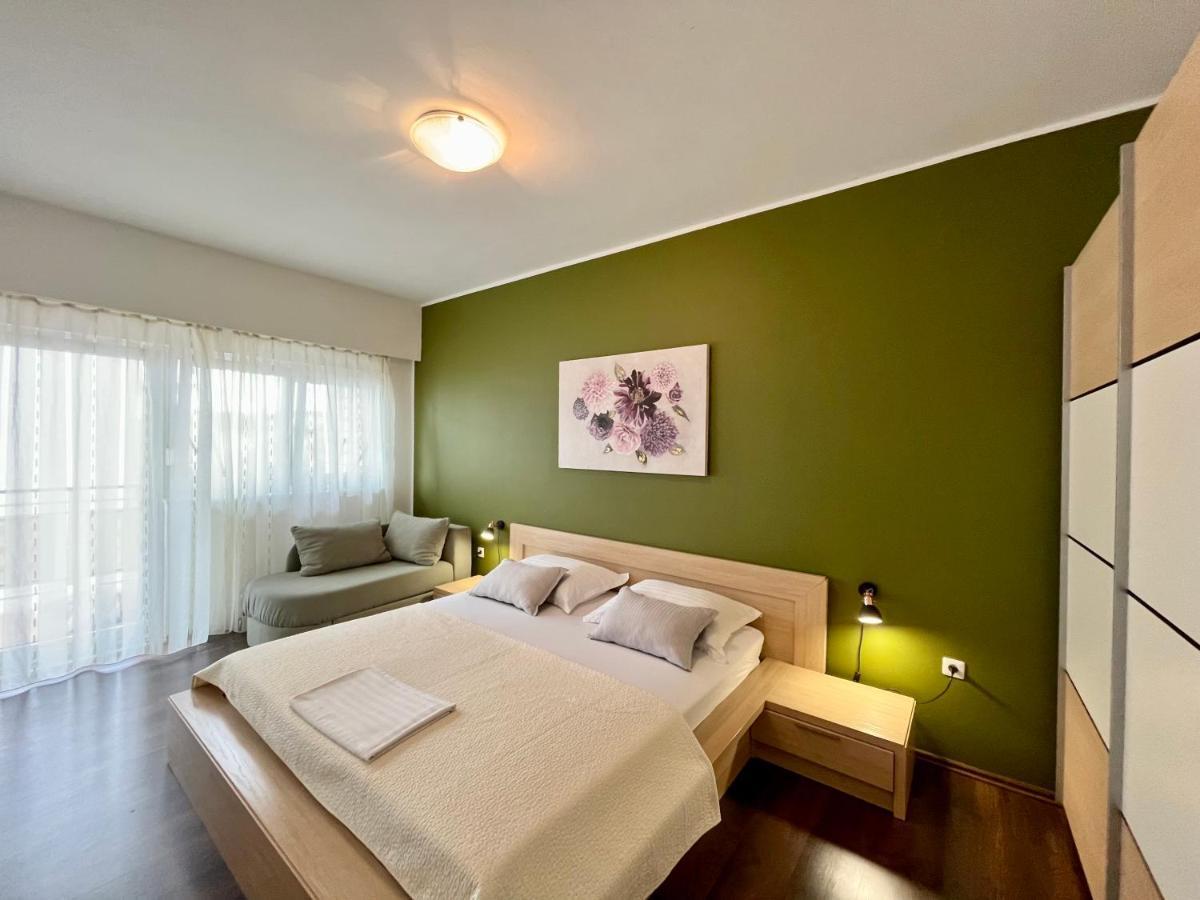 Apartments Rino Vodice Esterno foto